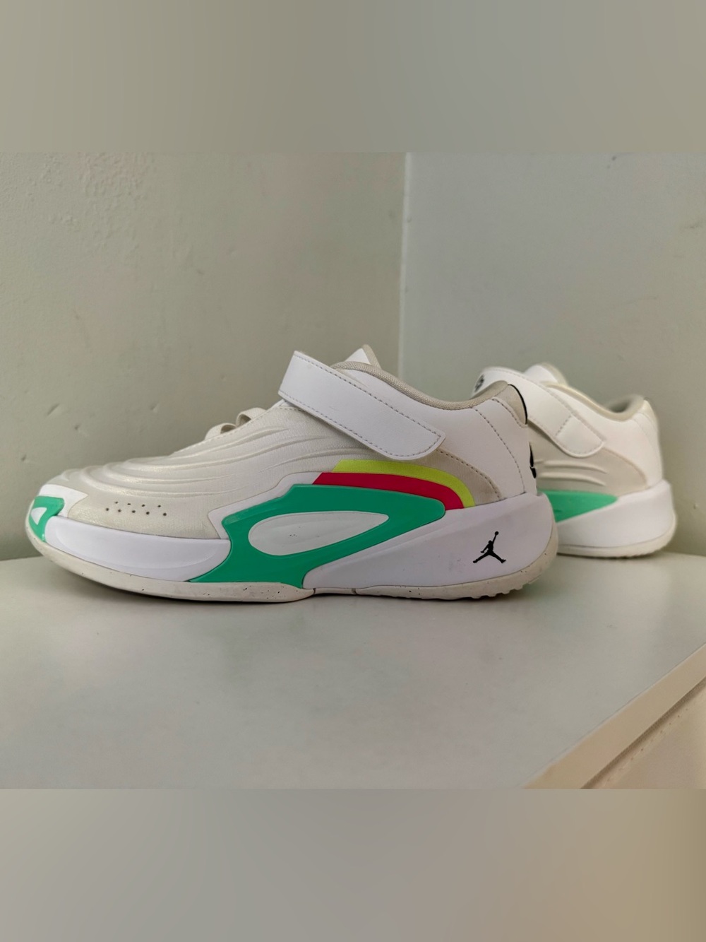 Jordan Luka 3 Photo Finish Youth Sneakers Sz 3Y (HQ5059-107)